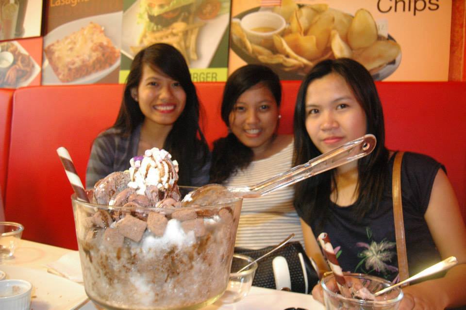 Chocolate Giant, Ice Giants Desserts and Snacks, Cebu Chocolate Giant, Ice Giants Desserts and Snacks, Cebu